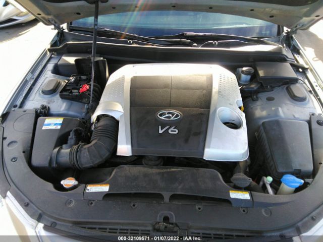 Photo 9 VIN: KMHGC4DE9BU117635 - HYUNDAI GENESIS 