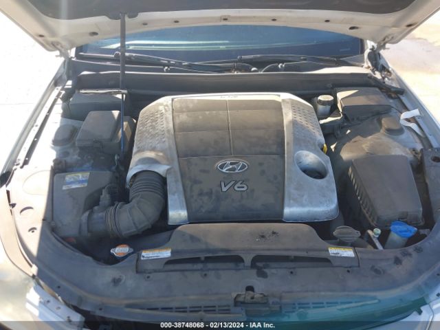 Photo 9 VIN: KMHGC4DE9BU122656 - HYUNDAI GENESIS 