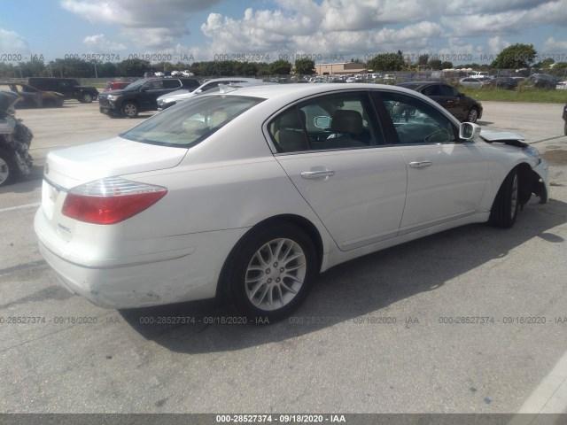 Photo 3 VIN: KMHGC4DEXBU122844 - HYUNDAI GENESIS 