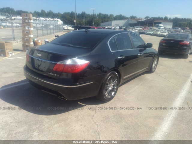 Photo 3 VIN: KMHGC4DF0AU072916 - HYUNDAI GENESIS 