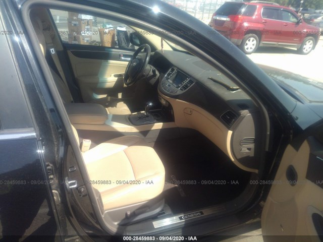 Photo 4 VIN: KMHGC4DF0AU072916 - HYUNDAI GENESIS 