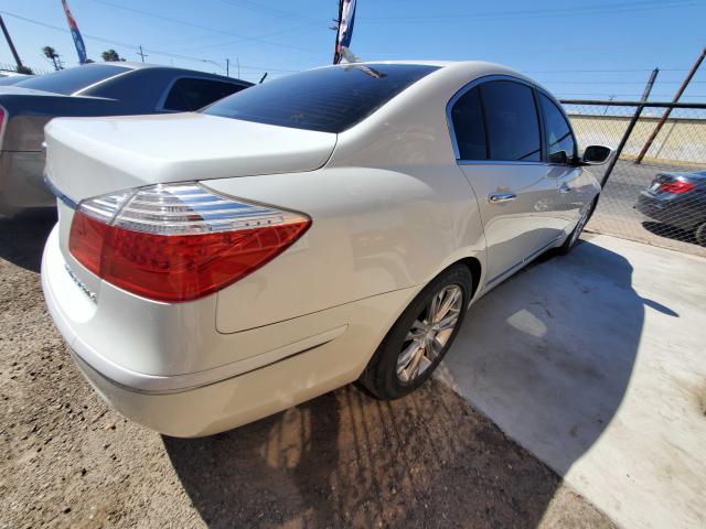 Photo 3 VIN: KMHGC4DF1AU105518 - HYUNDAI GENESIS 4. 