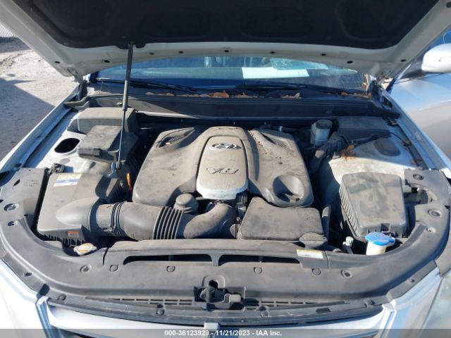 Photo 9 VIN: KMHGC4DF1BU121221 - HYUNDAI GENESIS 