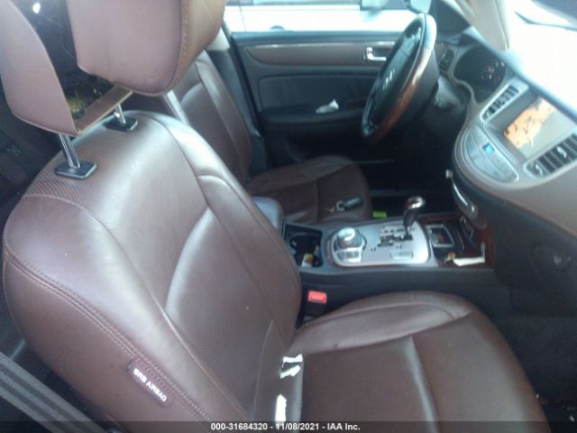 Photo 4 VIN: KMHGC4DF1BU126855 - HYUNDAI GENESIS 