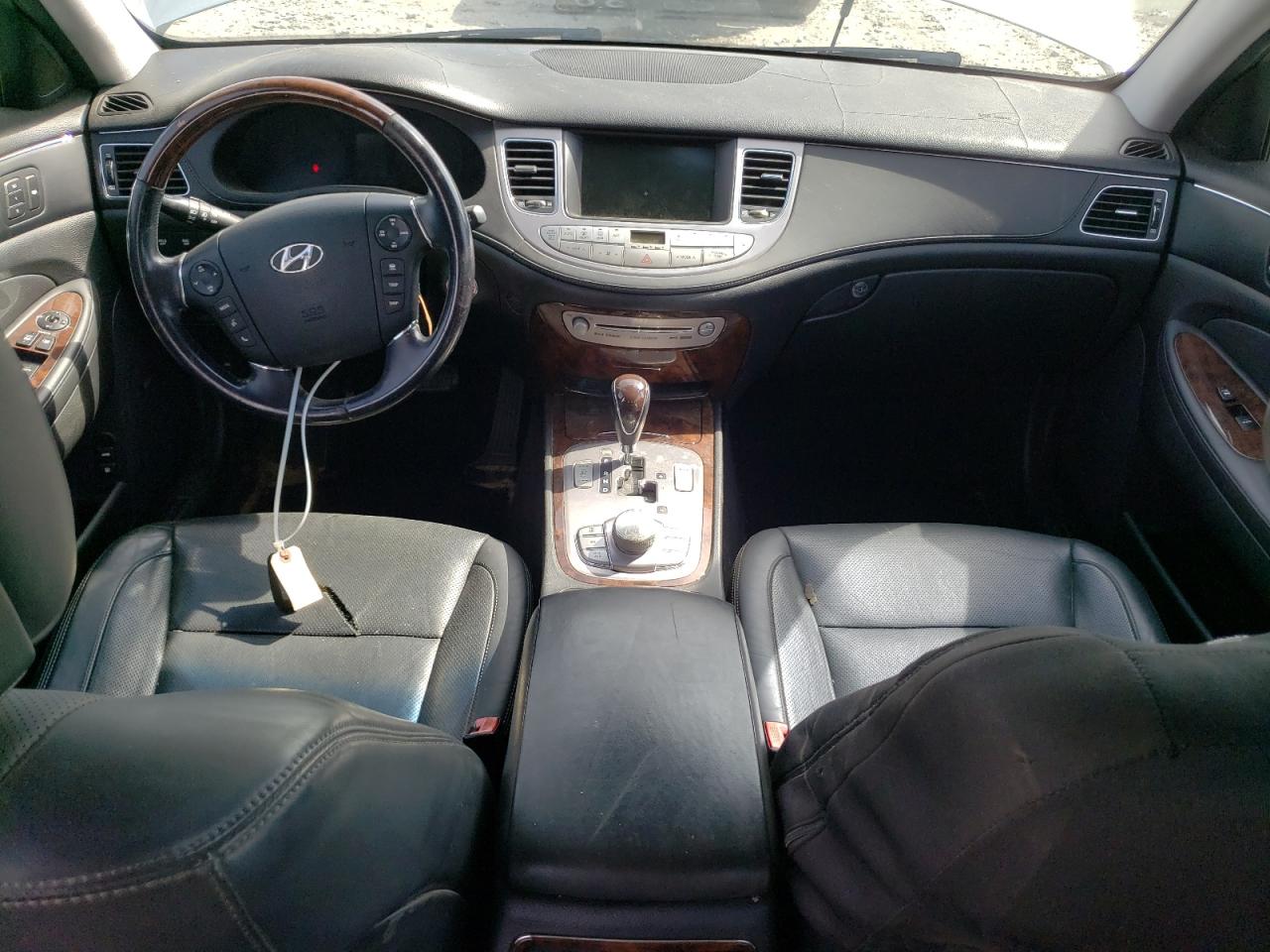 Photo 7 VIN: KMHGC4DF2BU115931 - HYUNDAI GENESIS 