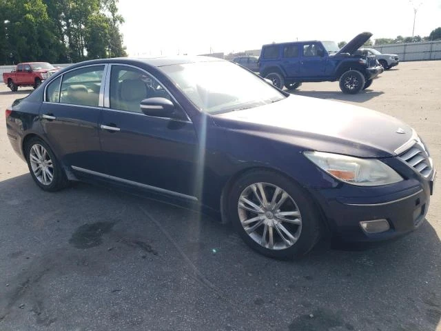 Photo 3 VIN: KMHGC4DF3AU105925 - HYUNDAI GENESIS 4. 