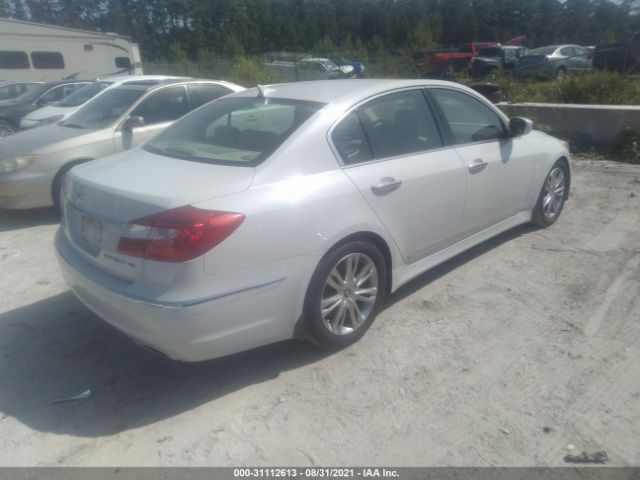 Photo 3 VIN: KMHGC4DF4CU175811 - HYUNDAI GENESIS 