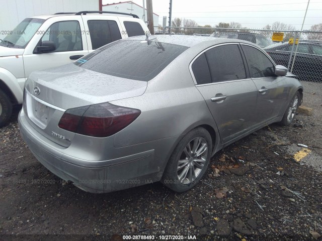 Photo 3 VIN: KMHGC4DF5AU098668 - HYUNDAI GENESIS 