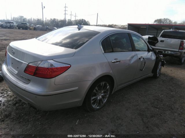 Photo 3 VIN: KMHGC4DF5BU134120 - HYUNDAI GENESIS 