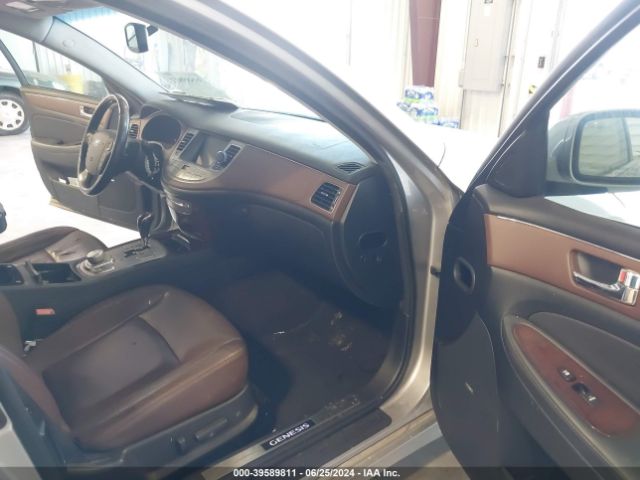 Photo 4 VIN: KMHGC4DF5BU136434 - HYUNDAI GENESIS 