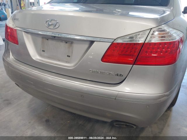 Photo 5 VIN: KMHGC4DF5BU136434 - HYUNDAI GENESIS 