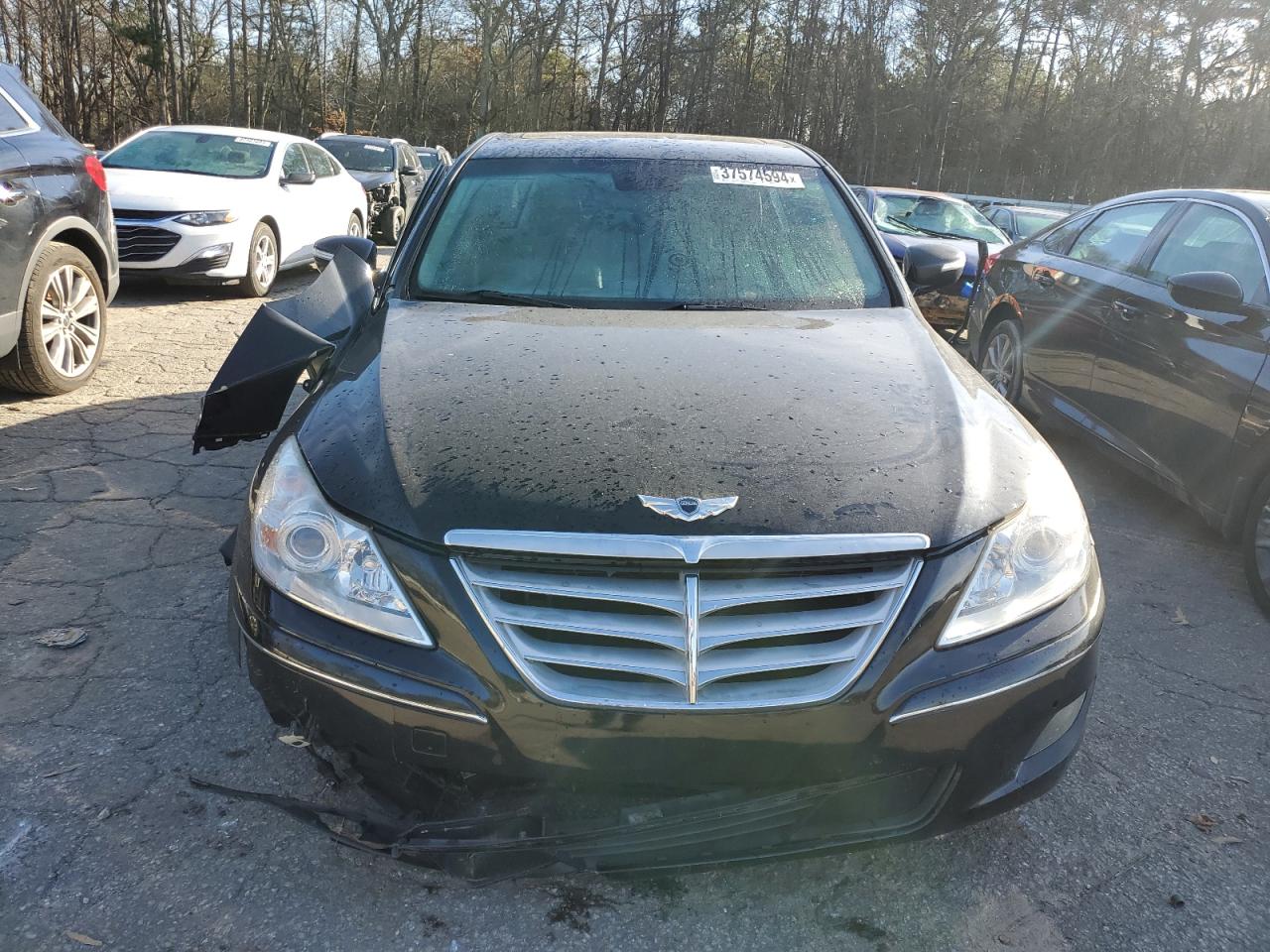 Photo 4 VIN: KMHGC4DF6BU113938 - HYUNDAI GENESIS 