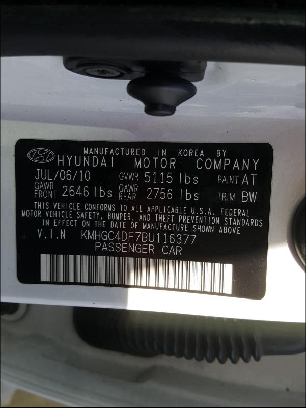 Photo 9 VIN: KMHGC4DF7BU116377 - HYUNDAI GENESIS 4. 