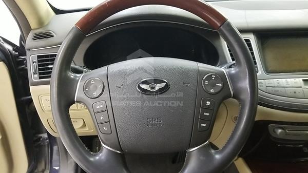 Photo 13 VIN: KMHGC4DF7CU170067 - HYUNDAI GENESIS 