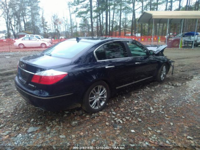 Photo 3 VIN: KMHGC4DF8AU105922 - HYUNDAI GENESIS 