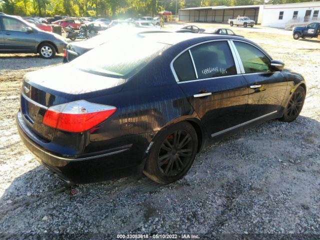 Photo 3 VIN: KMHGC4DF8BU132345 - HYUNDAI GENESIS 