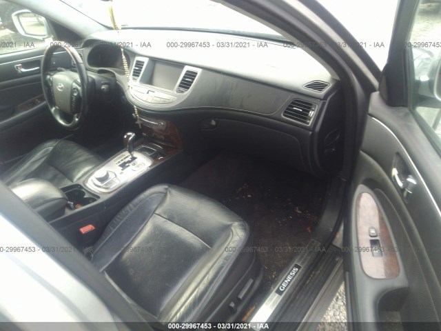 Photo 4 VIN: KMHGC4DF8BU136377 - HYUNDAI GENESIS 