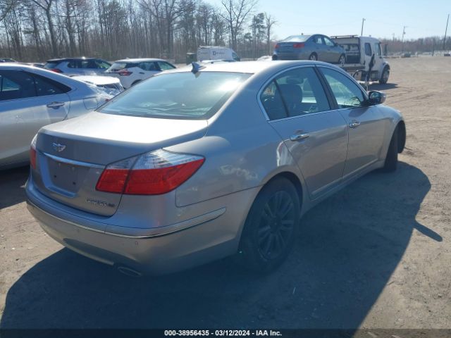 Photo 3 VIN: KMHGC4DF9BU132435 - HYUNDAI GENESIS 