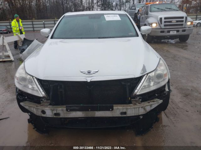 Photo 5 VIN: KMHGC4DF9BU146111 - HYUNDAI GENESIS 