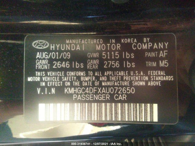 Photo 8 VIN: KMHGC4DFXAU072650 - HYUNDAI GENESIS 