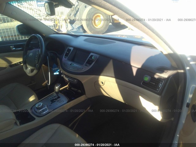 Photo 4 VIN: KMHGC4DFXBU133058 - HYUNDAI GENESIS 