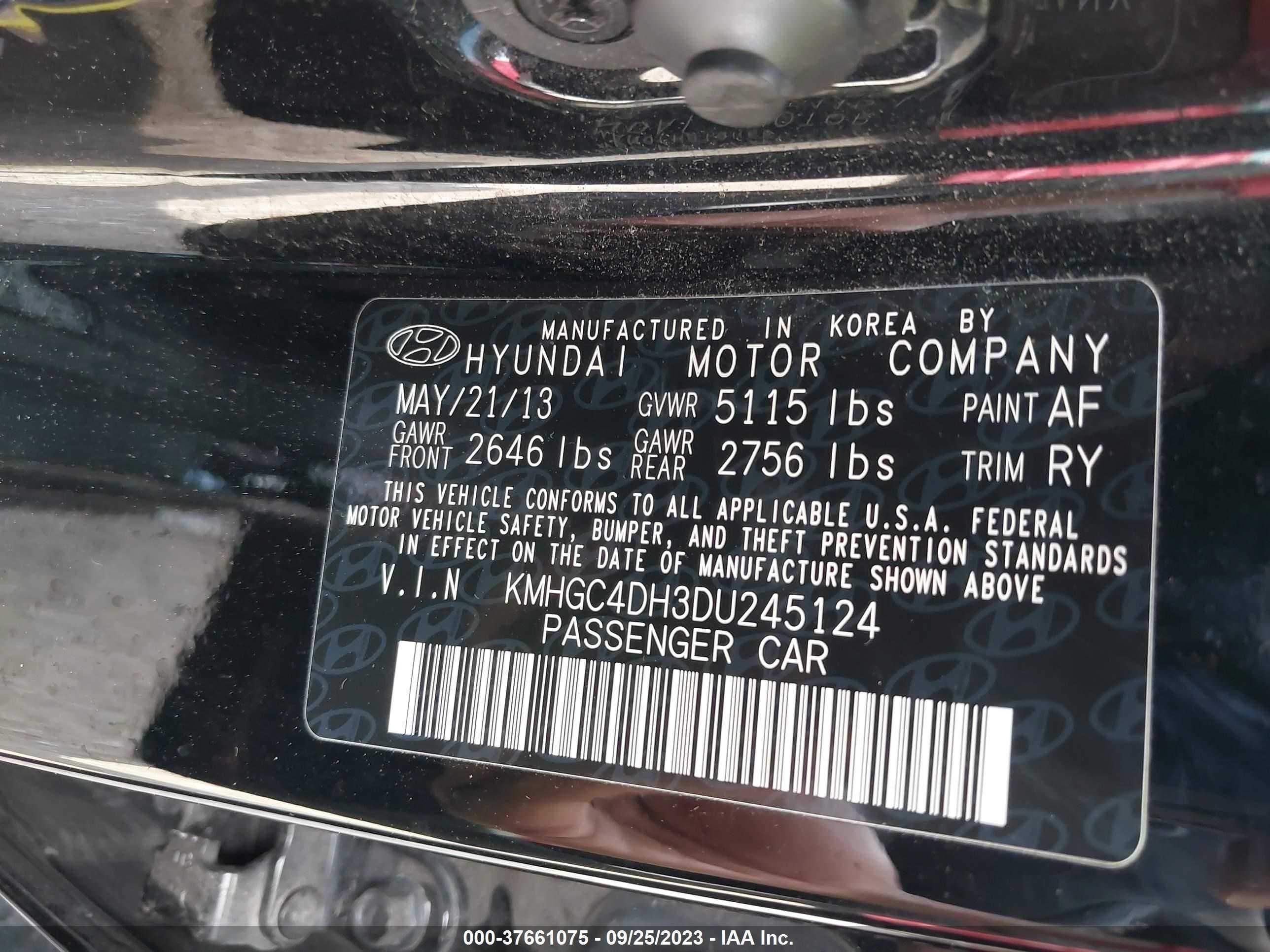 Photo 8 VIN: KMHGC4DH3DU245124 - HYUNDAI GENESIS 