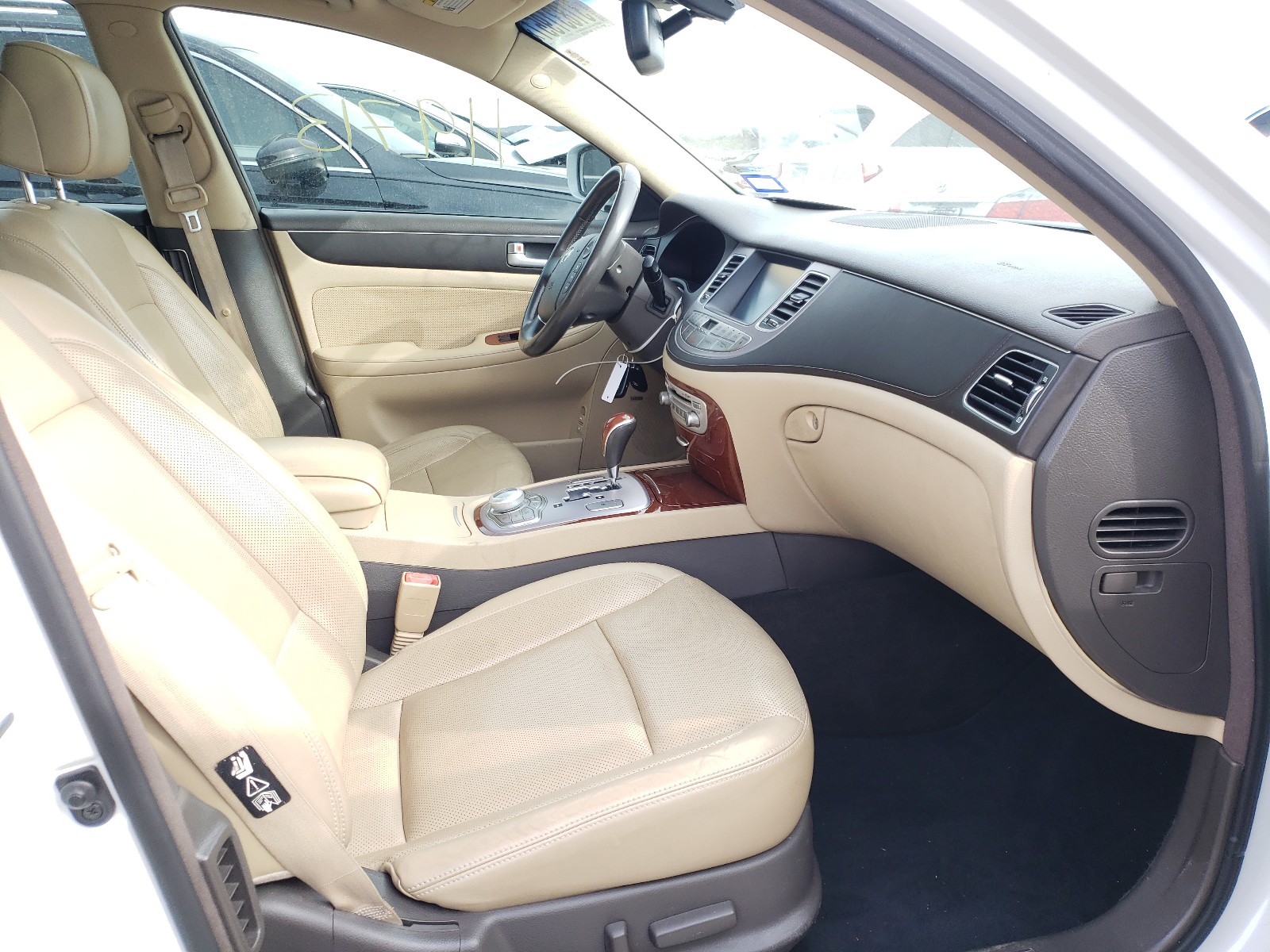 Photo 4 VIN: KMHGC4DH9DU246388 - HYUNDAI GENESIS 5. 