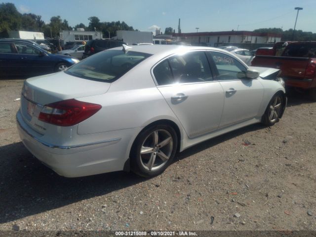 Photo 3 VIN: KMHGC4DHXCU202060 - HYUNDAI GENESIS 