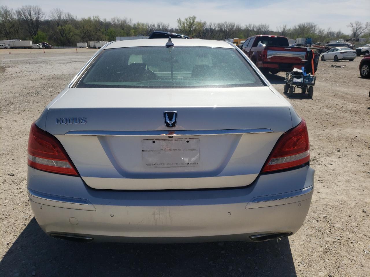 Photo 5 VIN: KMHGH4JF2BU033395 - HYUNDAI EQUUS 