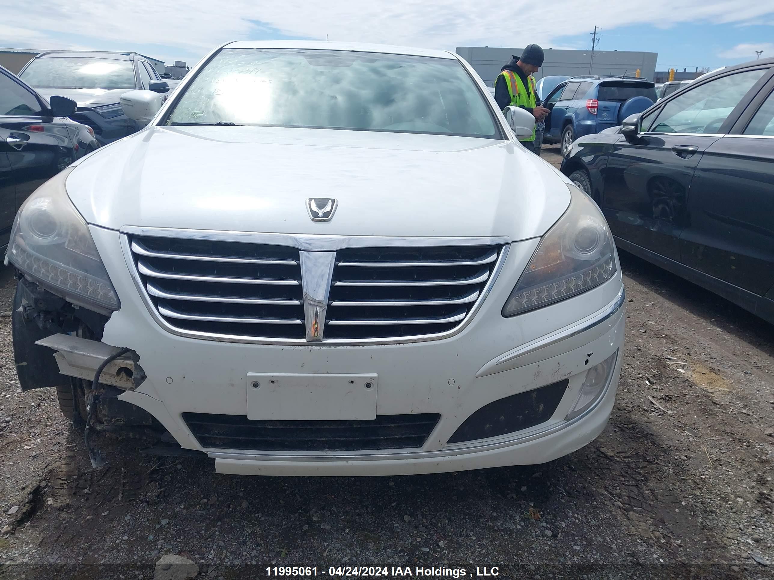 Photo 12 VIN: KMHGH4JH1CU046819 - HYUNDAI EQUUS 