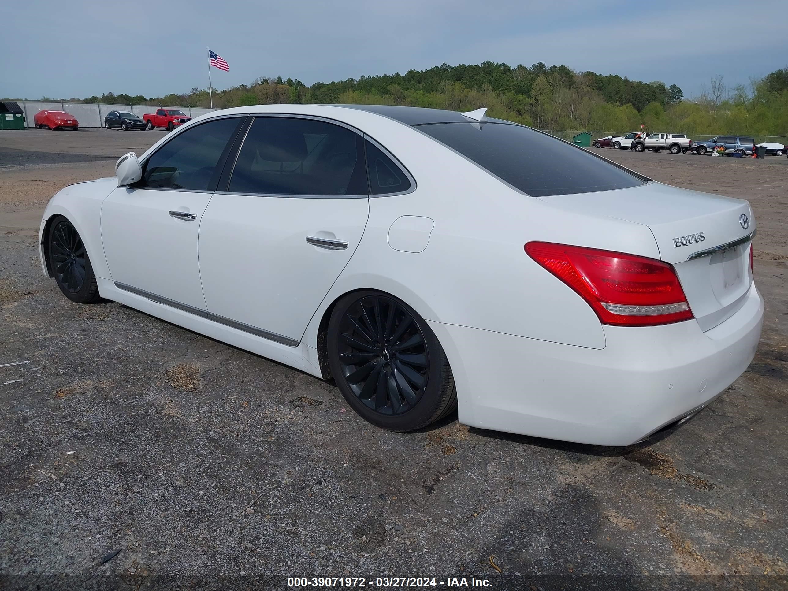 Photo 2 VIN: KMHGH4JH3FU095198 - HYUNDAI EQUUS 