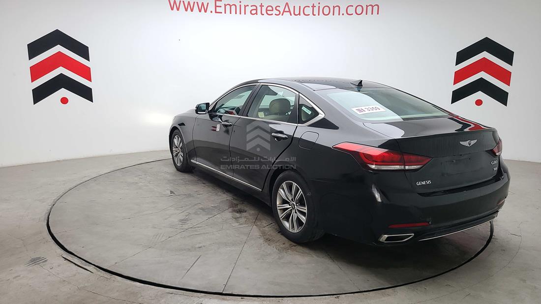 Photo 9 VIN: KMHGN41E5JU226249 - HYUNDAI GENESIS 