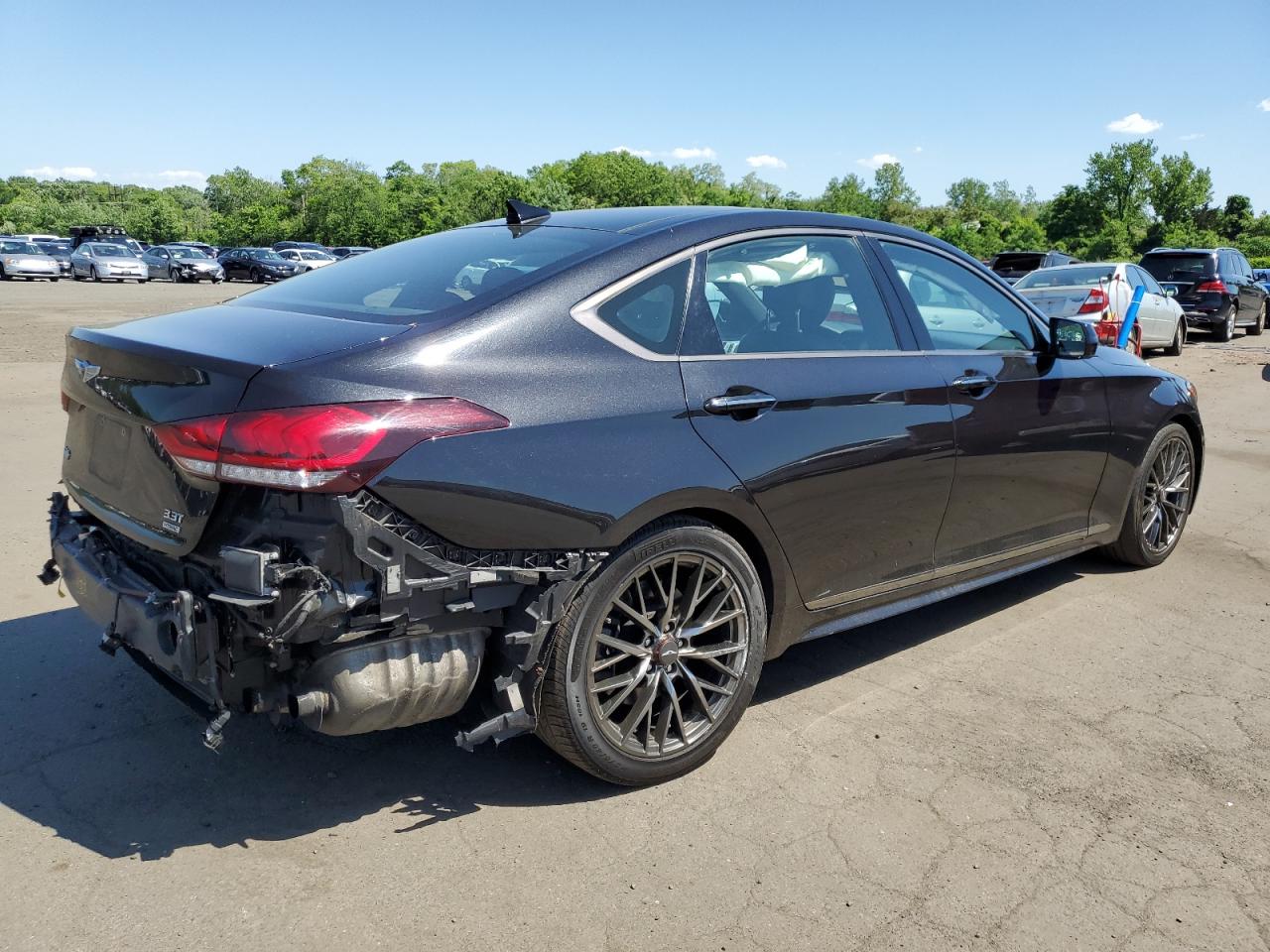 Photo 2 VIN: KMHGN4JB0JU232739 - GENESIS G80 