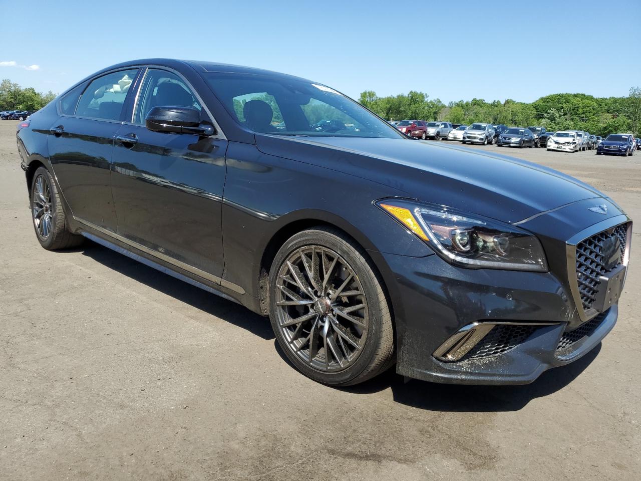 Photo 3 VIN: KMHGN4JB0JU232739 - GENESIS G80 