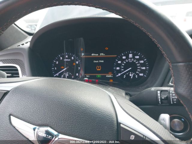 Photo 6 VIN: KMHGN4JB1JU216260 - GENESIS G80 