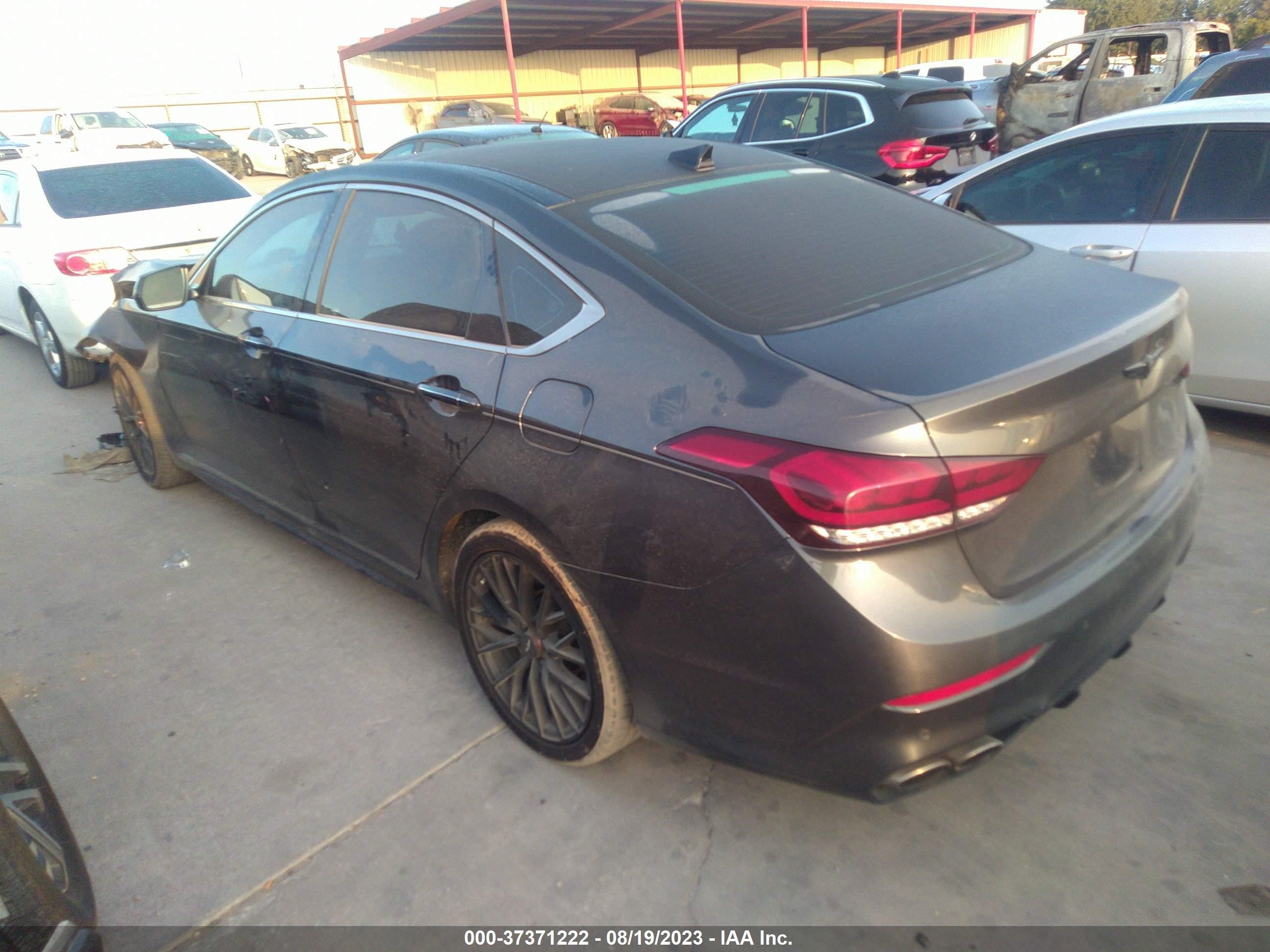 Photo 2 VIN: KMHGN4JB1JU224164 - GENESIS G80 