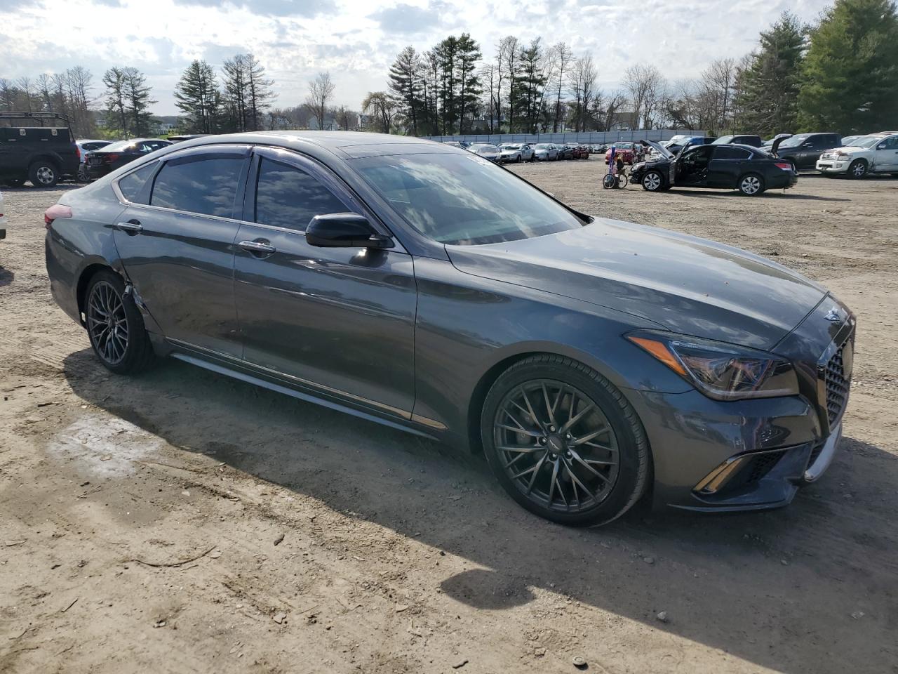 Photo 3 VIN: KMHGN4JB5JU263730 - GENESIS G80 