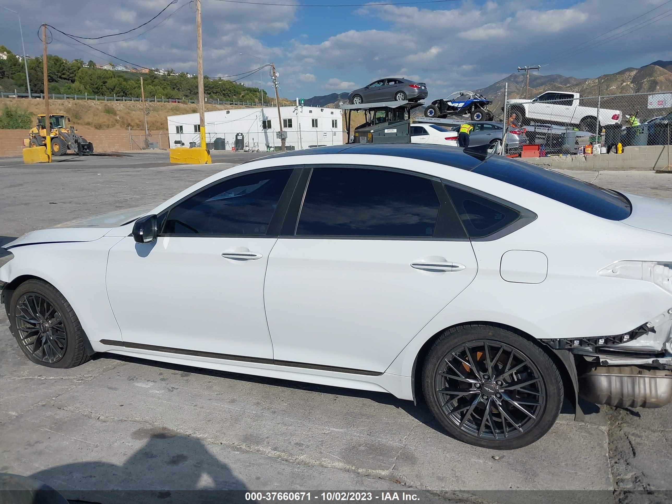 Photo 14 VIN: KMHGN4JB5JU269169 - GENESIS G80 