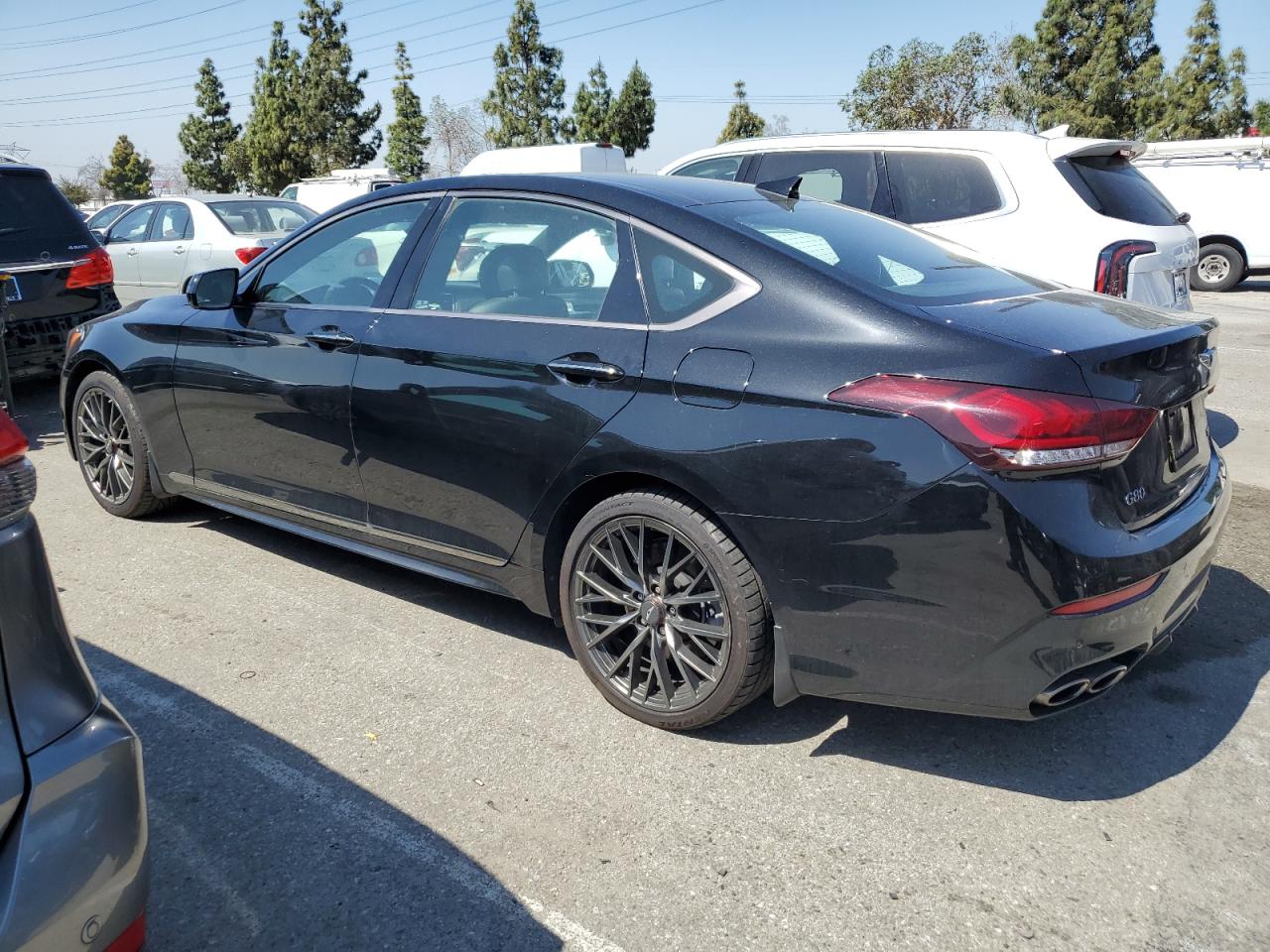 Photo 1 VIN: KMHGN4JB8JU222475 - GENESIS G80 