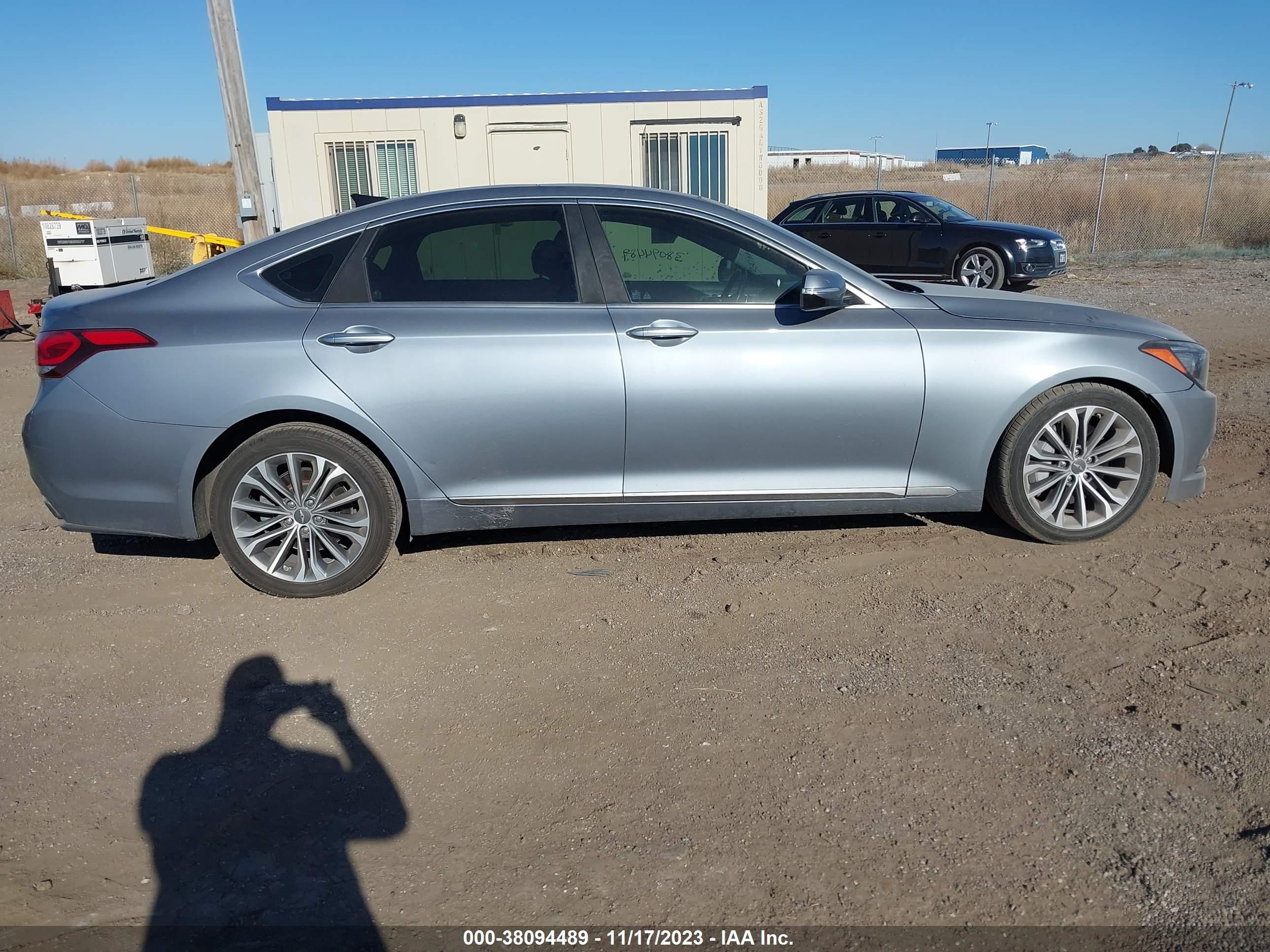 Photo 12 VIN: KMHGN4JE0GU112796 - HYUNDAI GENESIS 