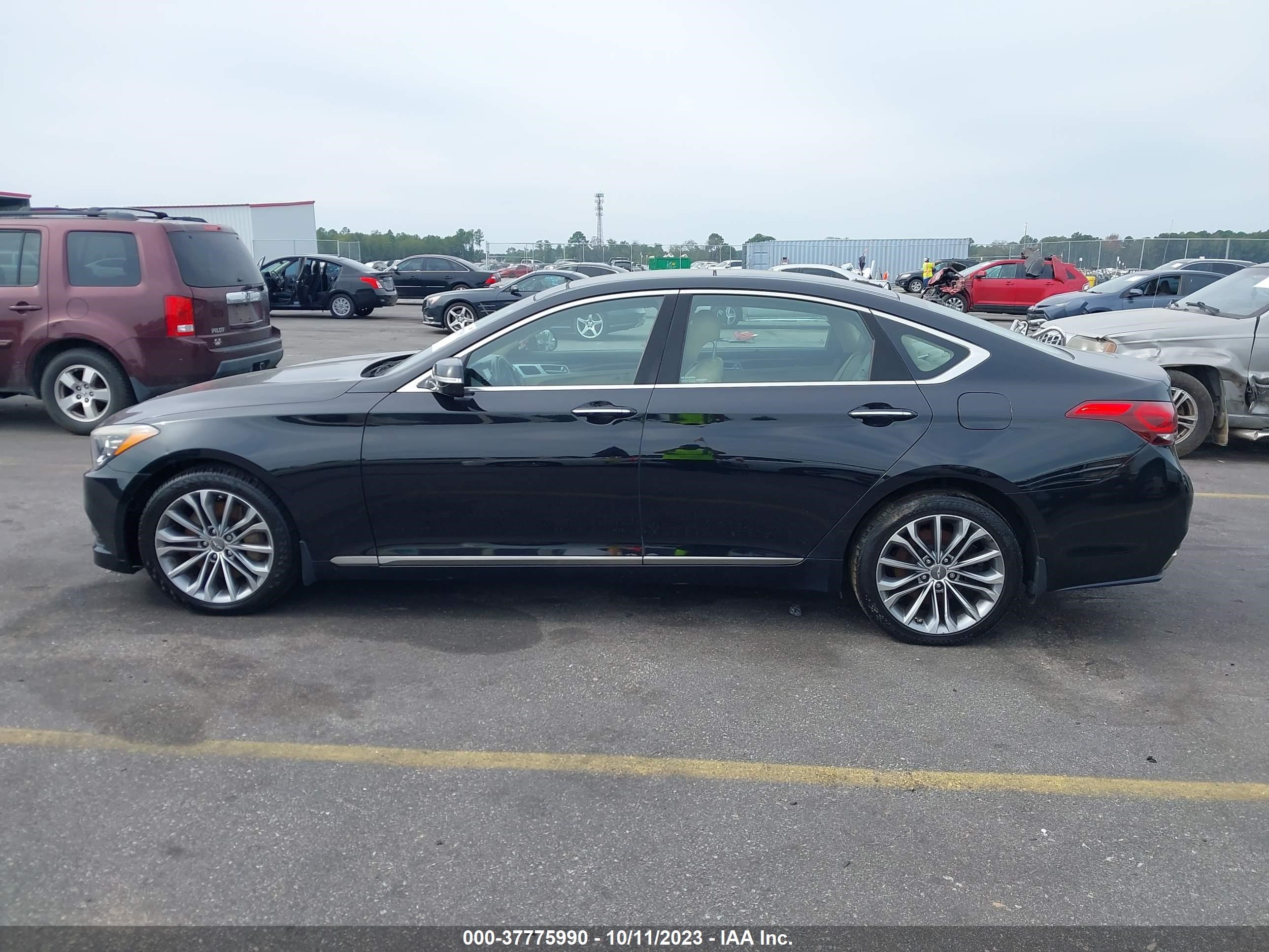 Photo 13 VIN: KMHGN4JE1FU090421 - HYUNDAI GENESIS 