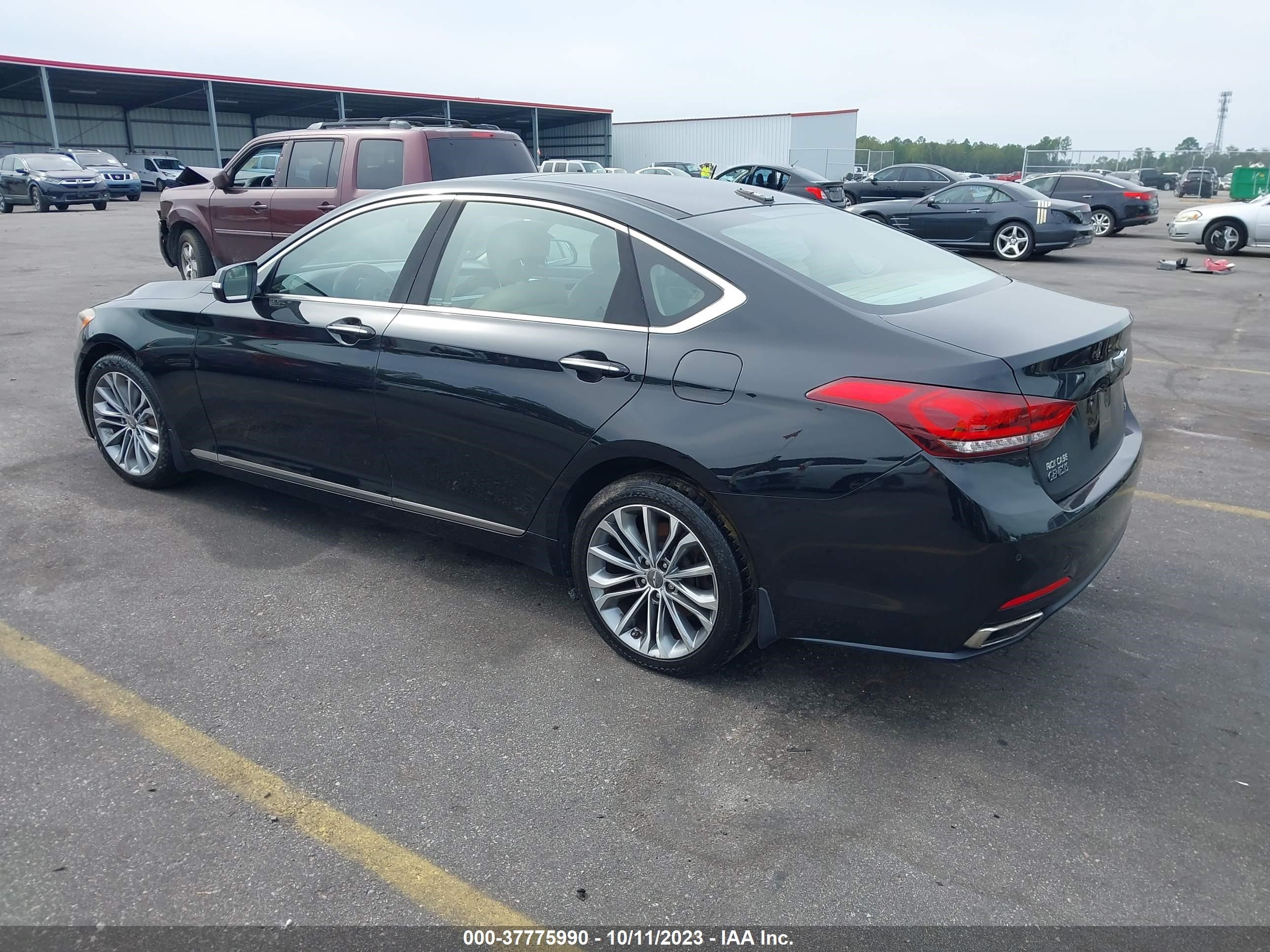 Photo 2 VIN: KMHGN4JE1FU090421 - HYUNDAI GENESIS 