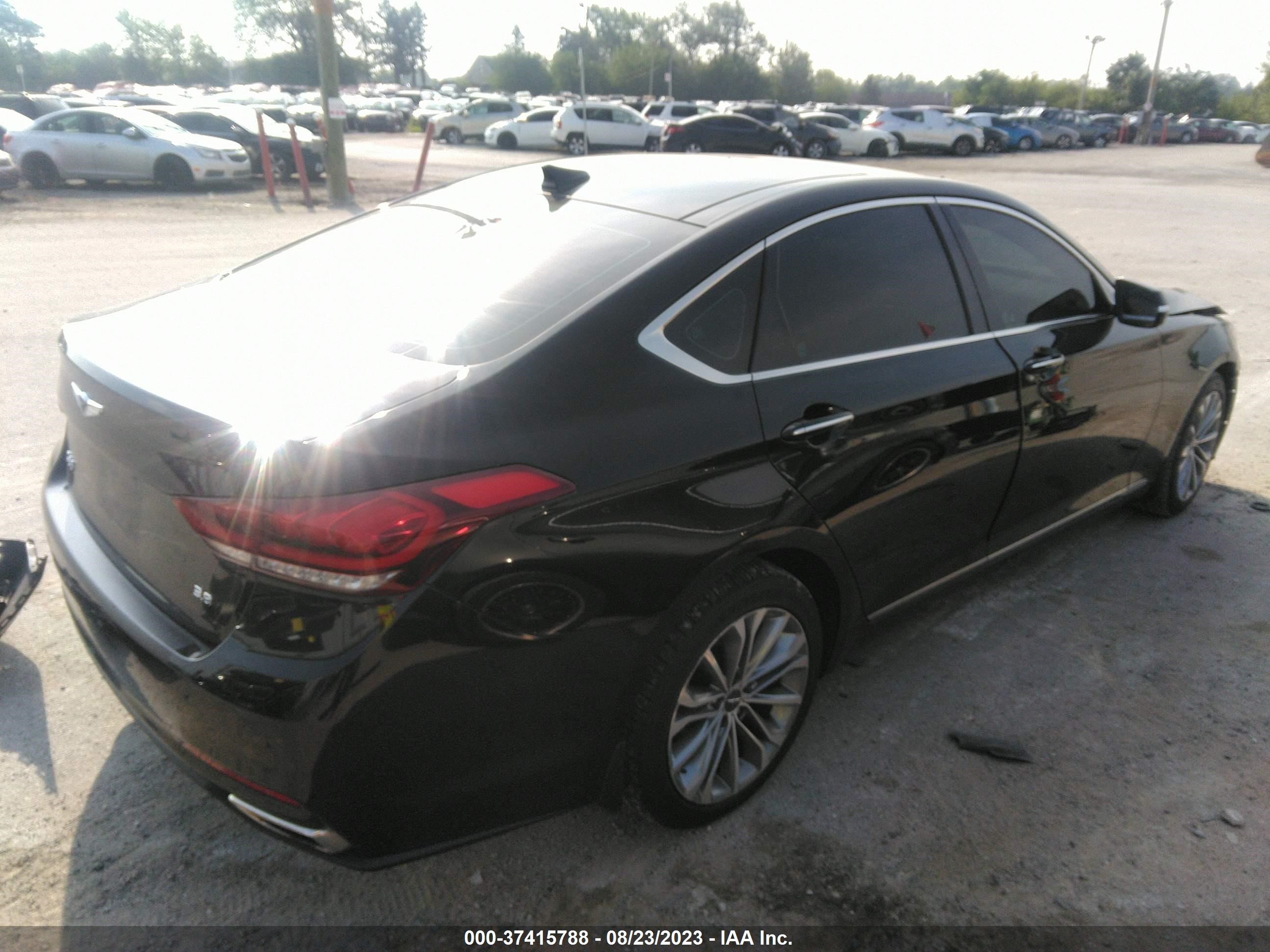 Photo 3 VIN: KMHGN4JE1HU183801 - GENESIS G80 