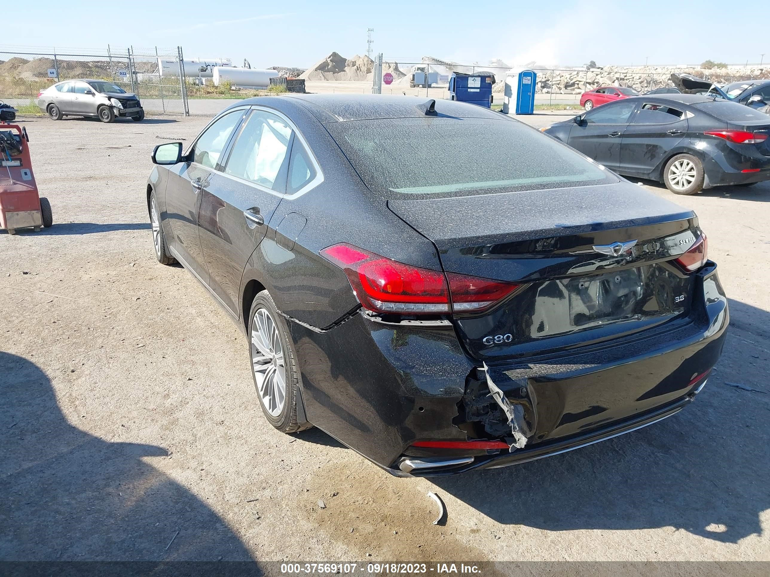 Photo 2 VIN: KMHGN4JE1JU241041 - GENESIS G80 