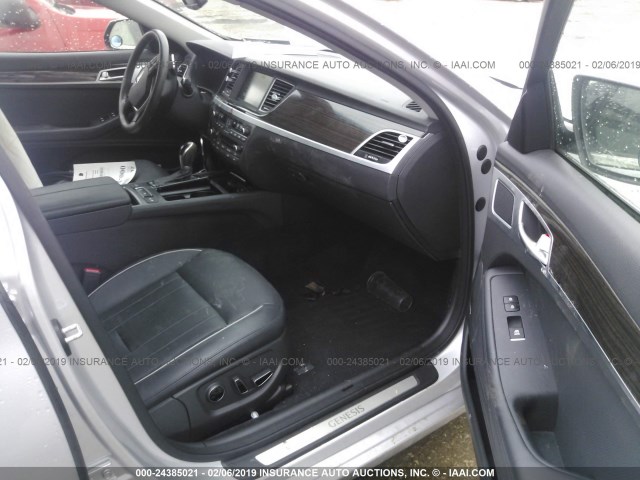 Photo 4 VIN: KMHGN4JE2FU036089 - HYUNDAI GENESIS 