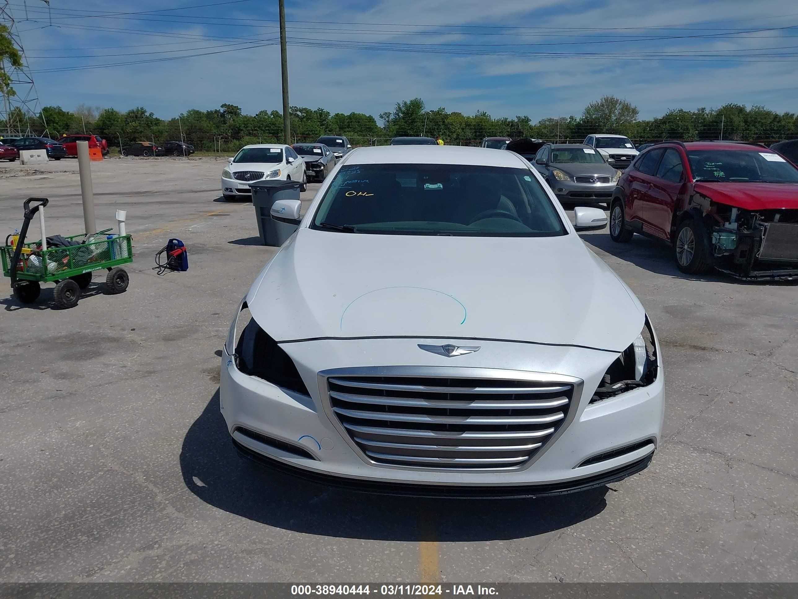 Photo 5 VIN: KMHGN4JE3GU112484 - HYUNDAI GENESIS 