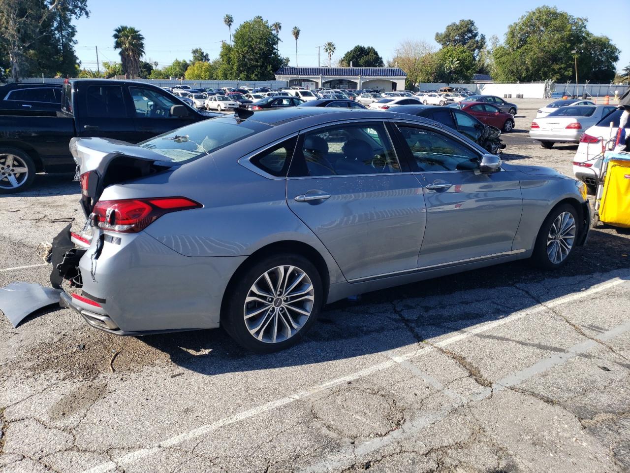 Photo 2 VIN: KMHGN4JE3HU173612 - GENESIS G80 