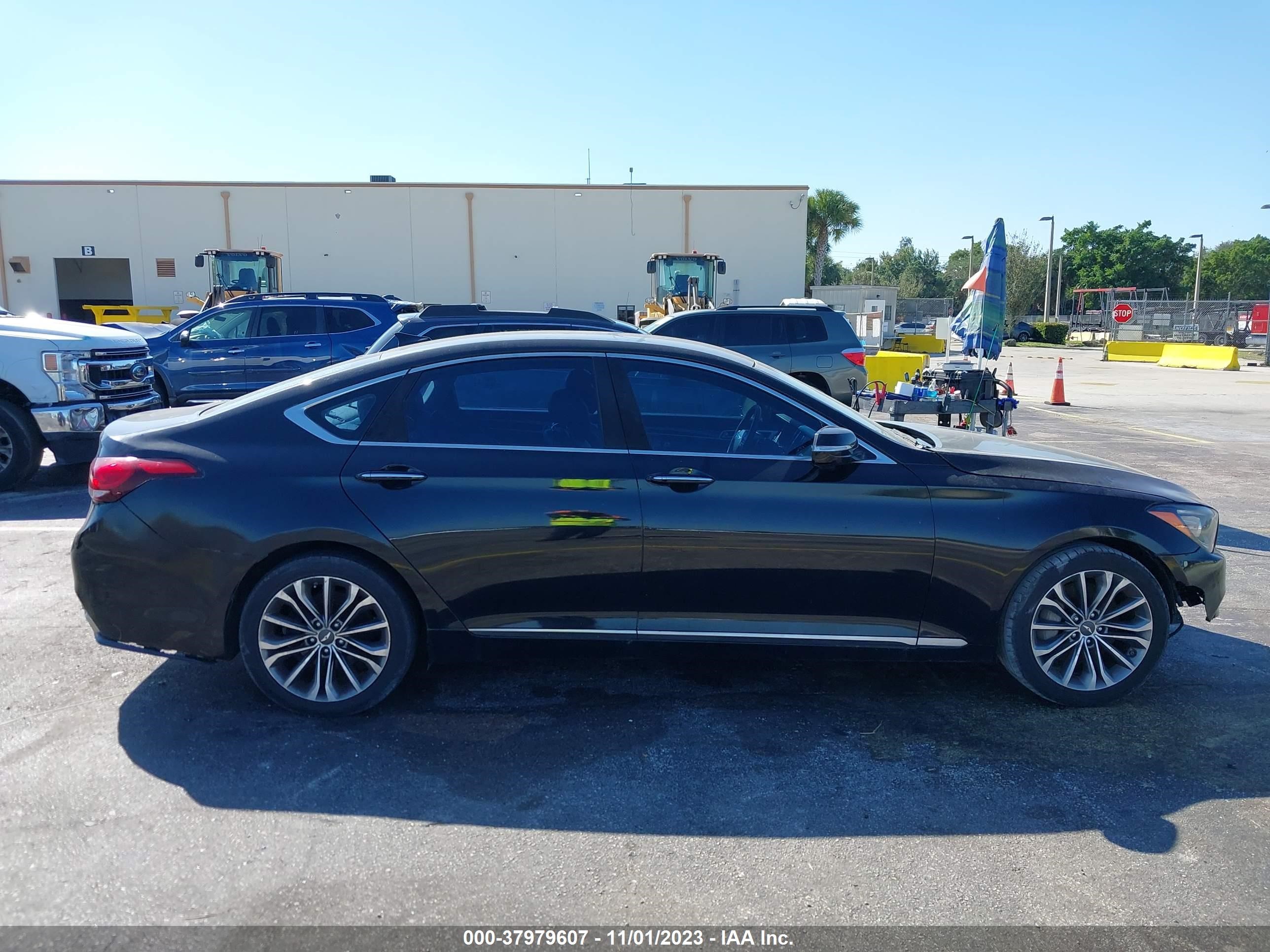 Photo 12 VIN: KMHGN4JE4FU018516 - HYUNDAI GENESIS 