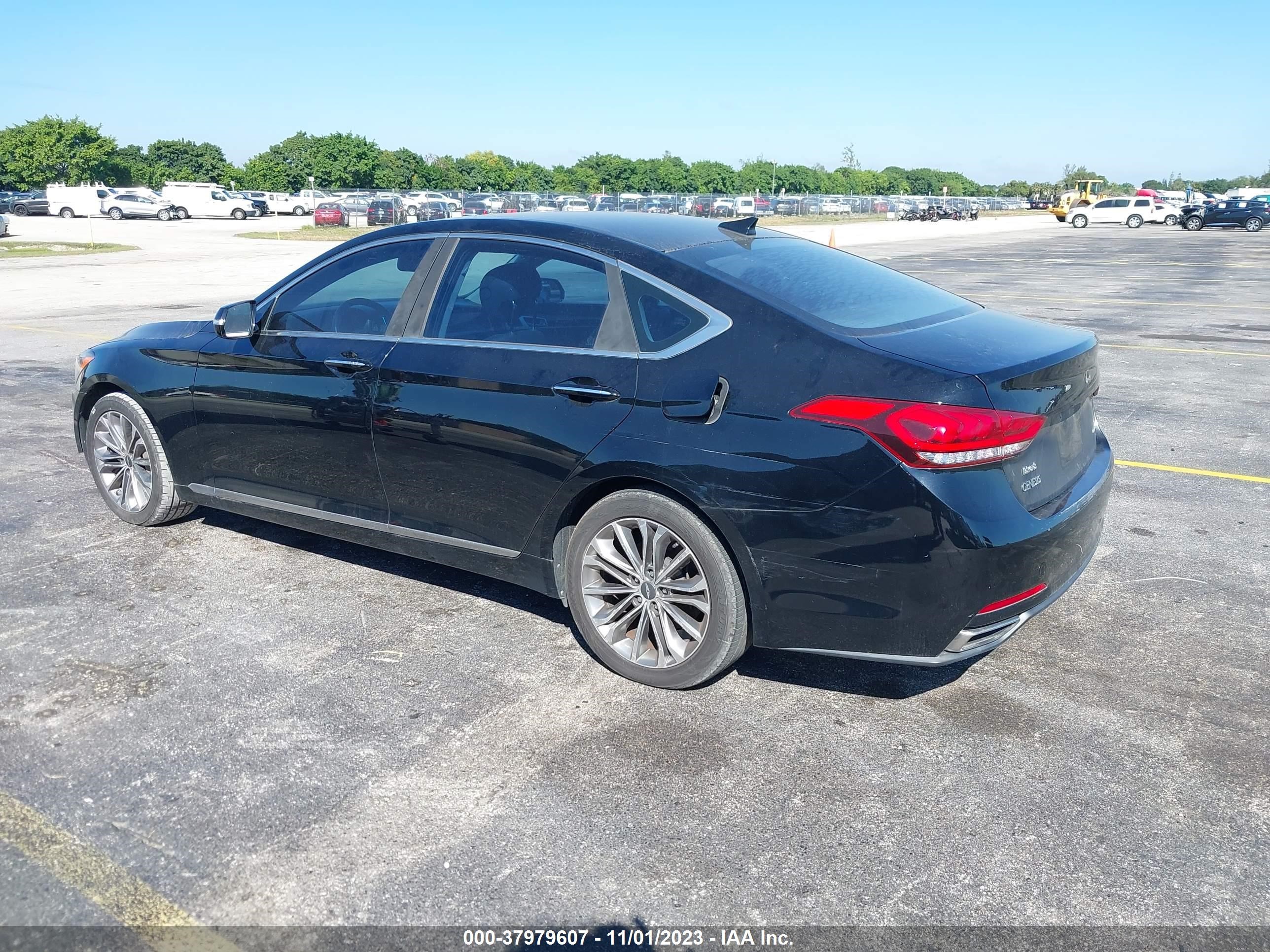 Photo 2 VIN: KMHGN4JE4FU018516 - HYUNDAI GENESIS 