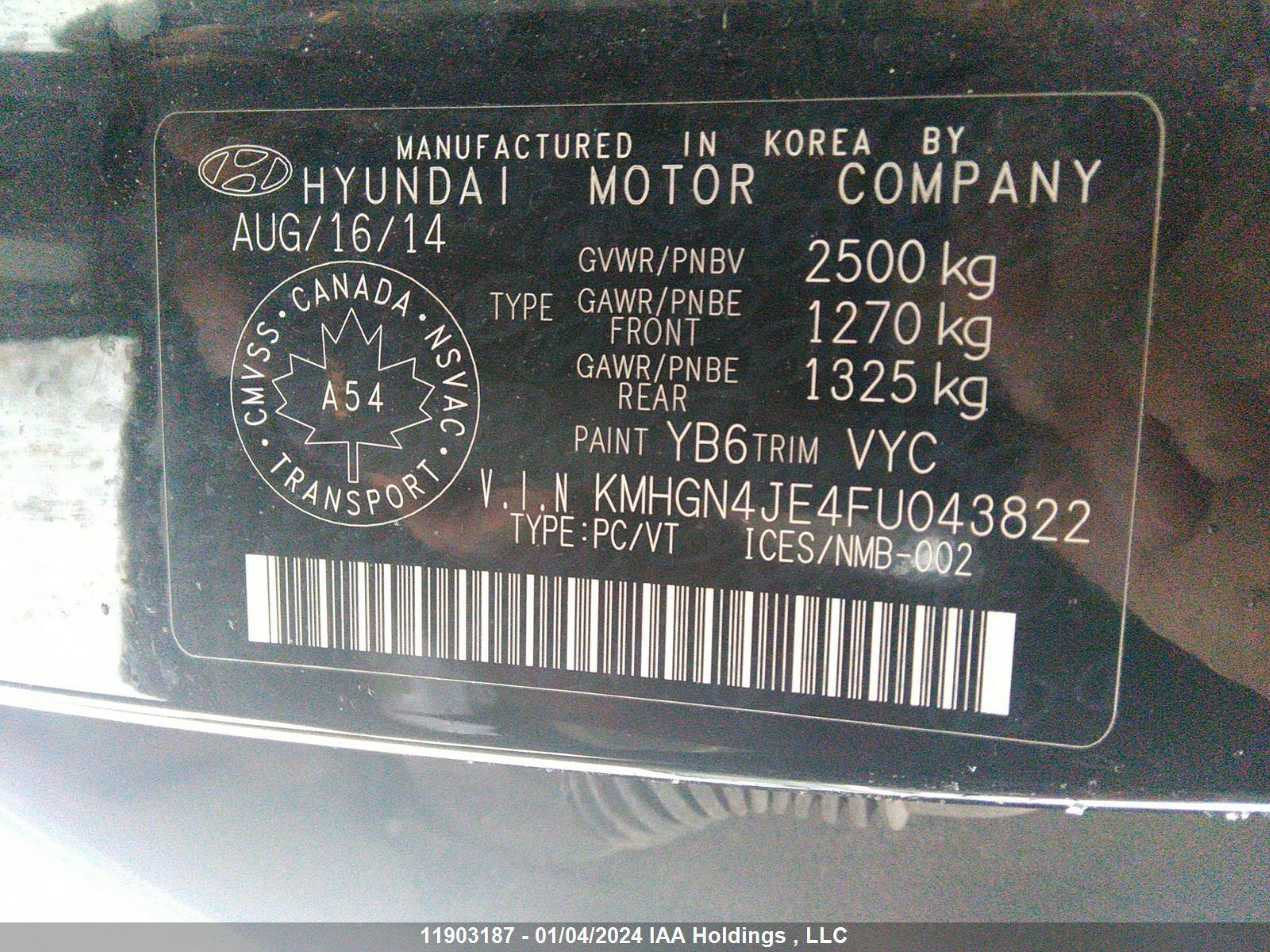 Photo 9 VIN: KMHGN4JE4FU043822 - HYUNDAI GENESIS 